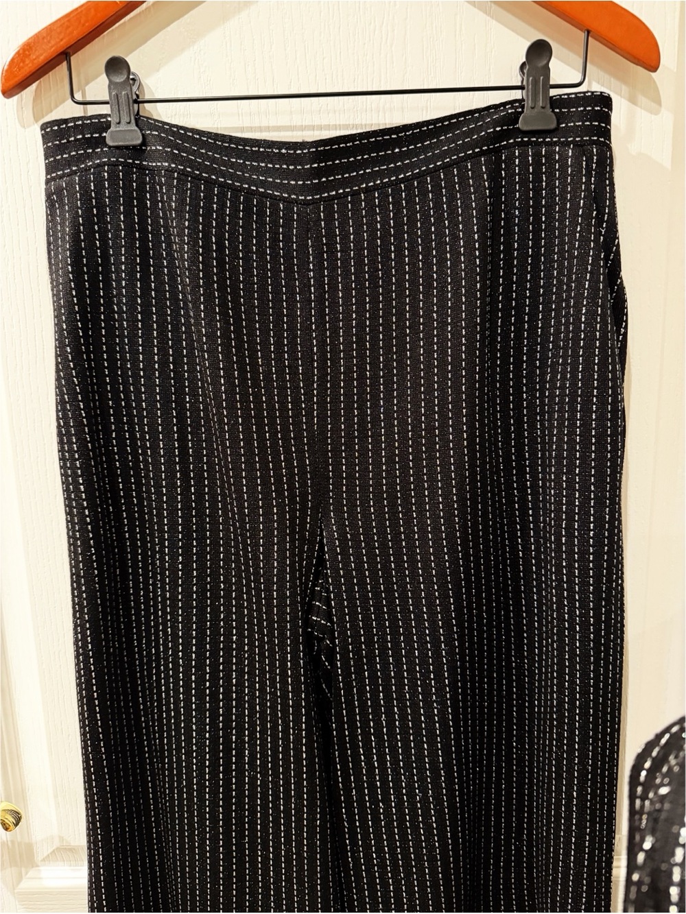 NWT St John Black Pinstripe Double-Breasted Blazer & Pants Set. - Picture 3 of 4